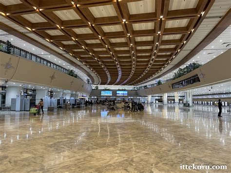 Manila Airport Guide (MNL) .